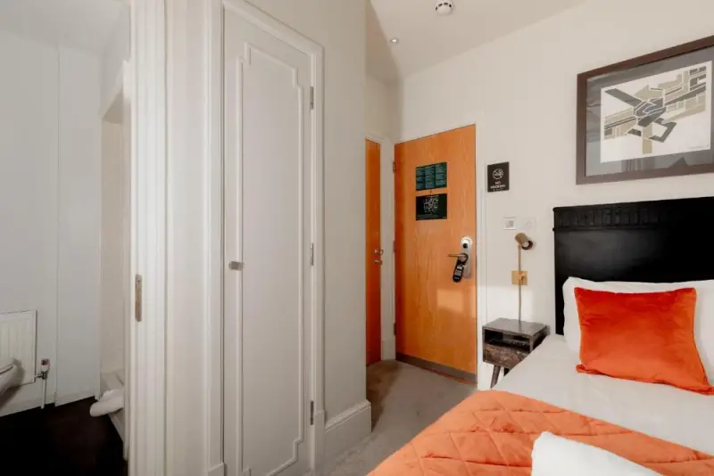 Single Room