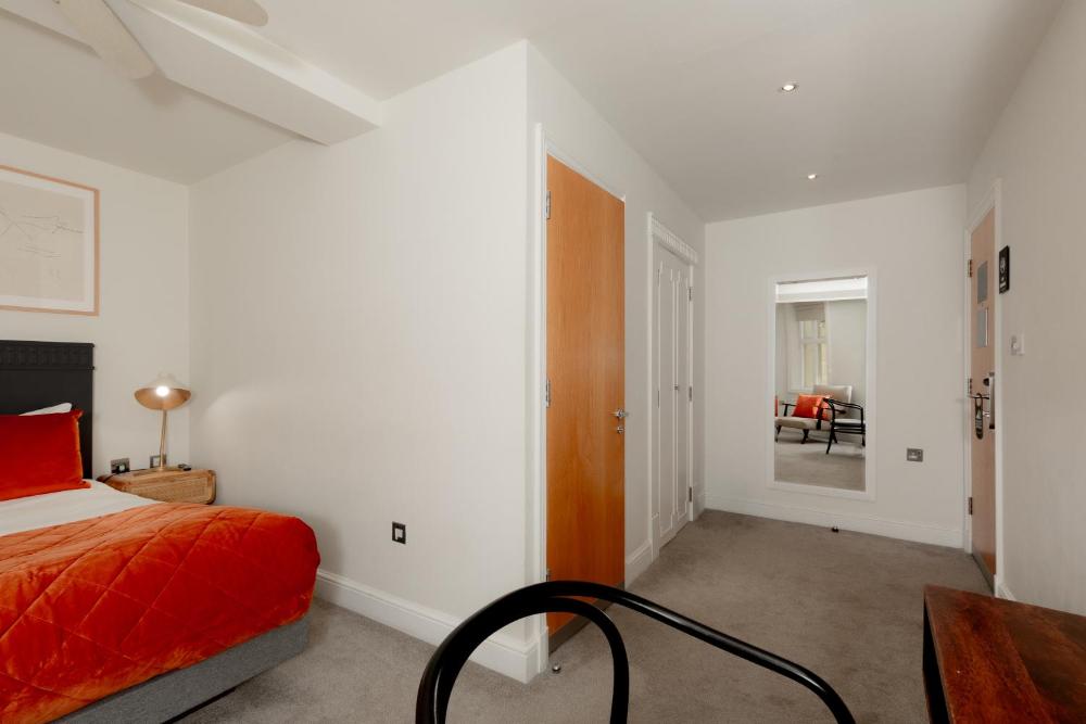 Standard Double Room at Kensington House Hotel, photo 2